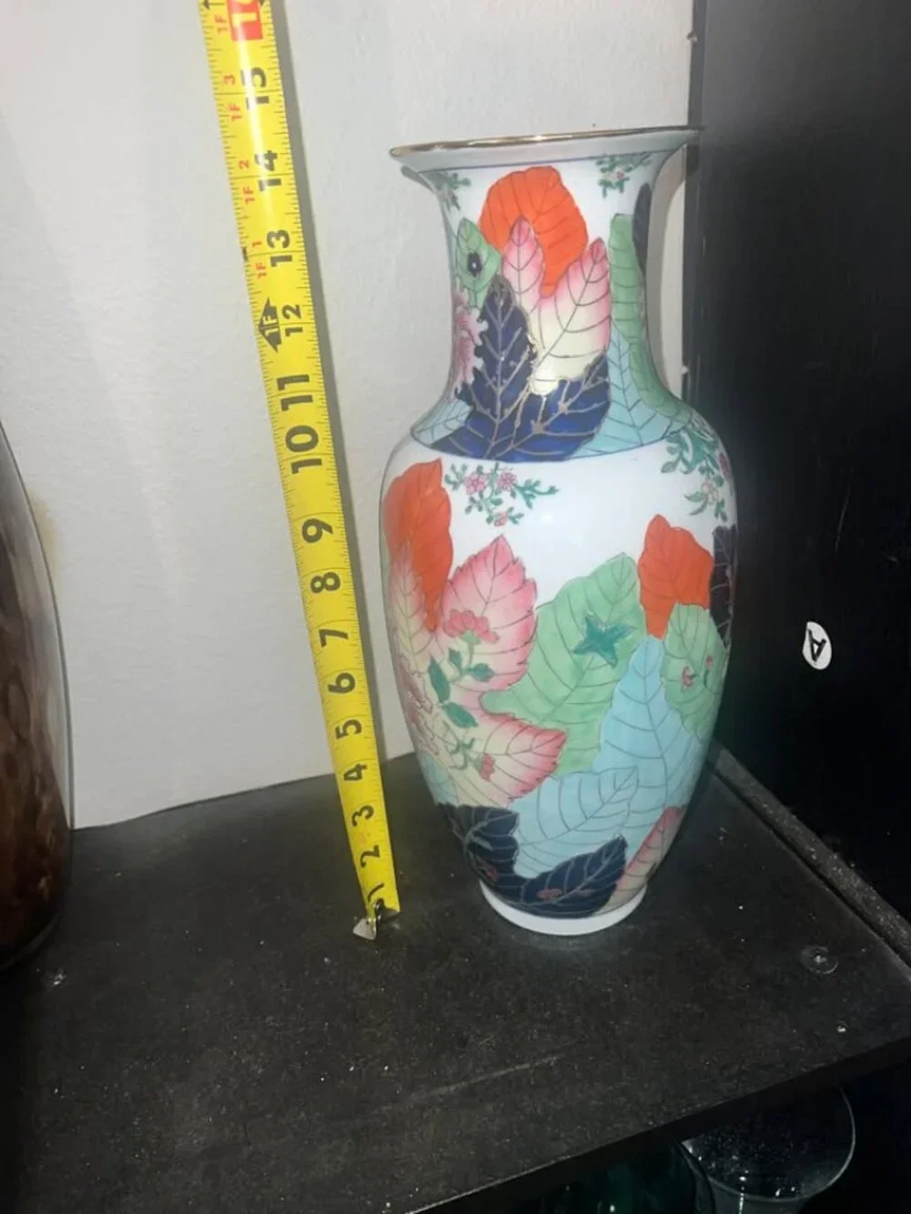 Vintage Chinese Tobacco Leaf Pattern Porcelain vase with Colorful floral design